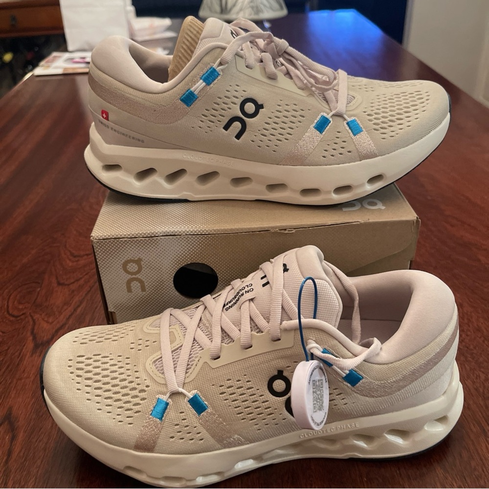 On Cloudsurfer Women's Sneakers in Pearl with Blue Accents - Picture 3 of 10